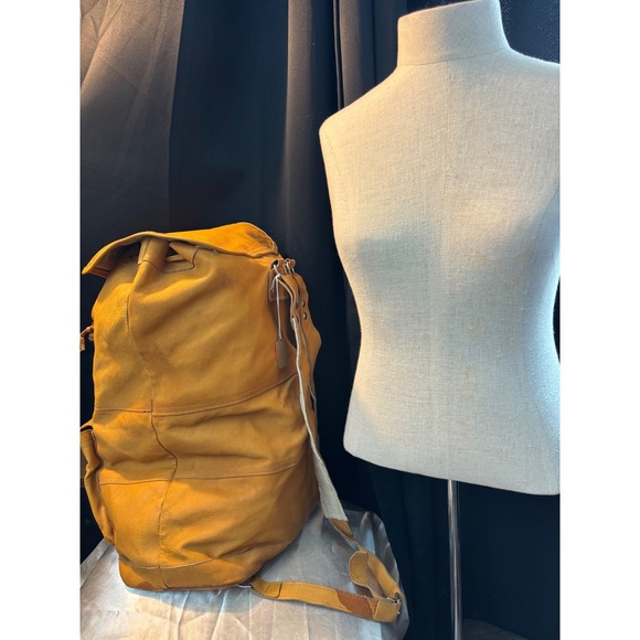 Vintage Amanda Johnson Yellow Leather Backpack Helsinki 1999 Commemorative Bag main image 6